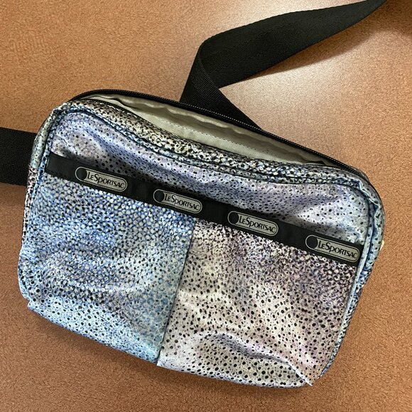 Lesportsac Handbags - LeSportsac Belt Bag Waist Bag Fanny Pack